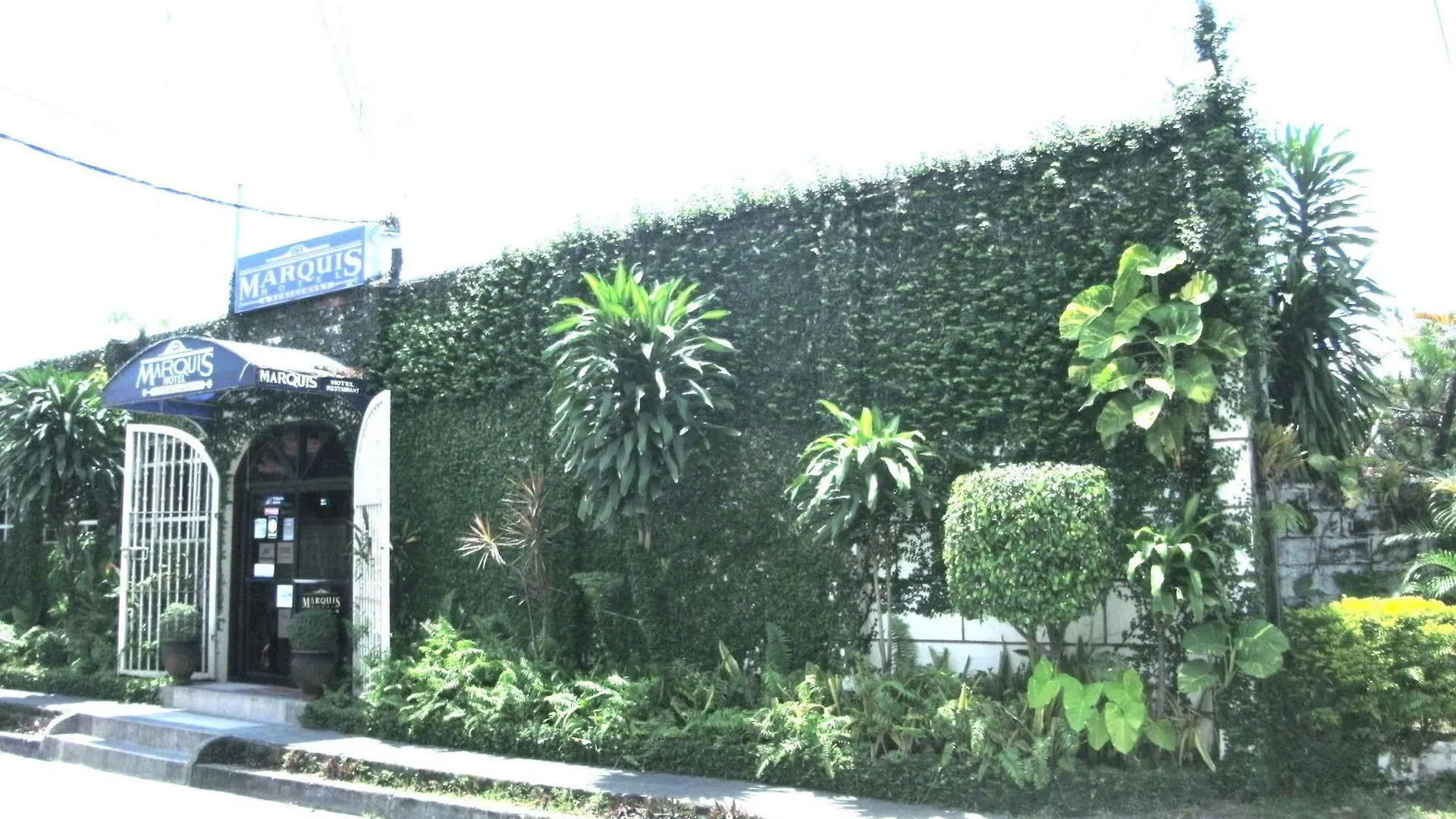 Oyo 223 Marquis Hotel And Restaurant Angeles